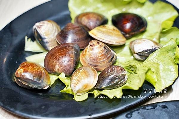 【桃園美食】小樓石頭火鍋|自助式石頭火鍋|獨家秘製炒料|大骨湯底|吃鍋聚餐的好去處 (11).JPG