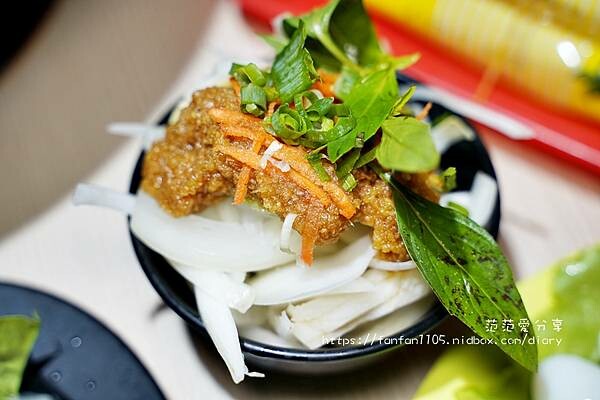 【桃園美食】小樓石頭火鍋|自助式石頭火鍋|獨家秘製炒料|大骨湯底|吃鍋聚餐的好去處 (7).JPG