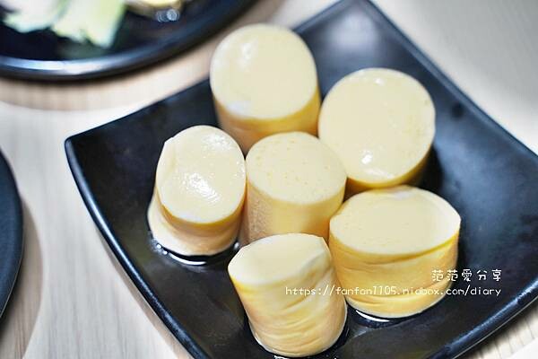 【桃園美食】小樓石頭火鍋|自助式石頭火鍋|獨家秘製炒料|大骨湯底|吃鍋聚餐的好去處 (14).JPG