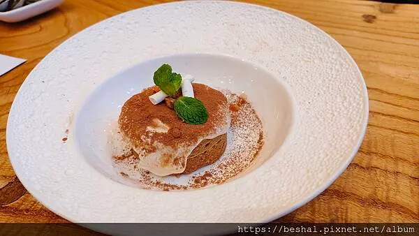 【Poetry 如詩】推薦大直質感餐酒館燈光美氣氛佳整個環境