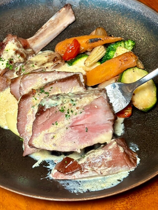 大直早午餐 餐酒館|【Poetry 如詩】絕美質感約會餐廳 還有駐唱歌手超有氣氛! - 雁雁|美食 旅遊 生活娛樂