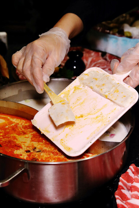 新開幕!泰滾泰式火鍋桃園店,偽出國!熱帶叢林島嶼度假風,霸氣 新開幕!泰滾泰式火鍋桃園店,偽出國!熱帶叢林島嶼度假風,霸氣