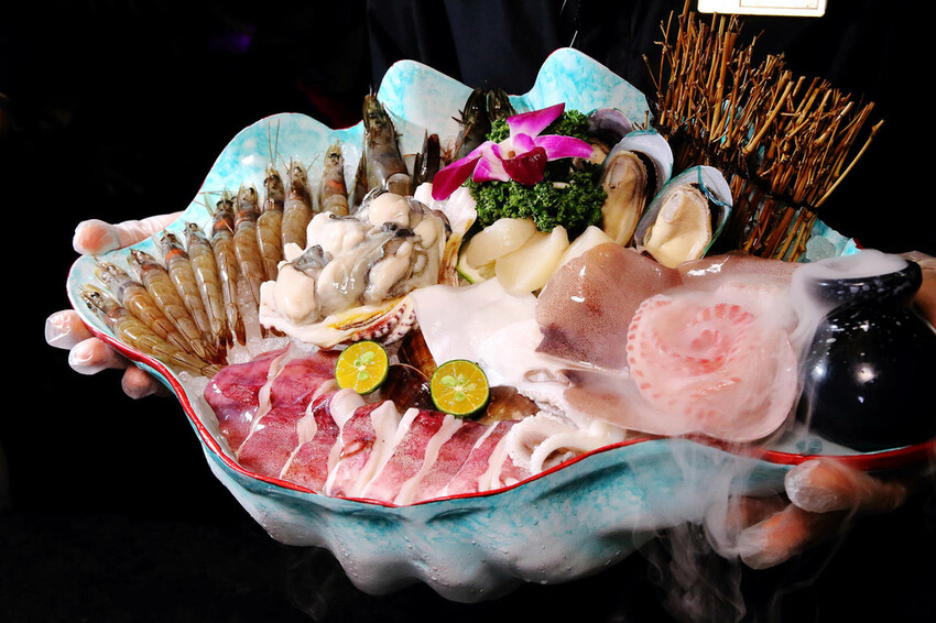 新開幕!泰滾泰式火鍋桃園店,偽出國!熱帶叢林島嶼度假風,霸氣 新開幕!泰滾泰式火鍋桃園店,偽出國!熱帶叢林島嶼度假風,霸氣