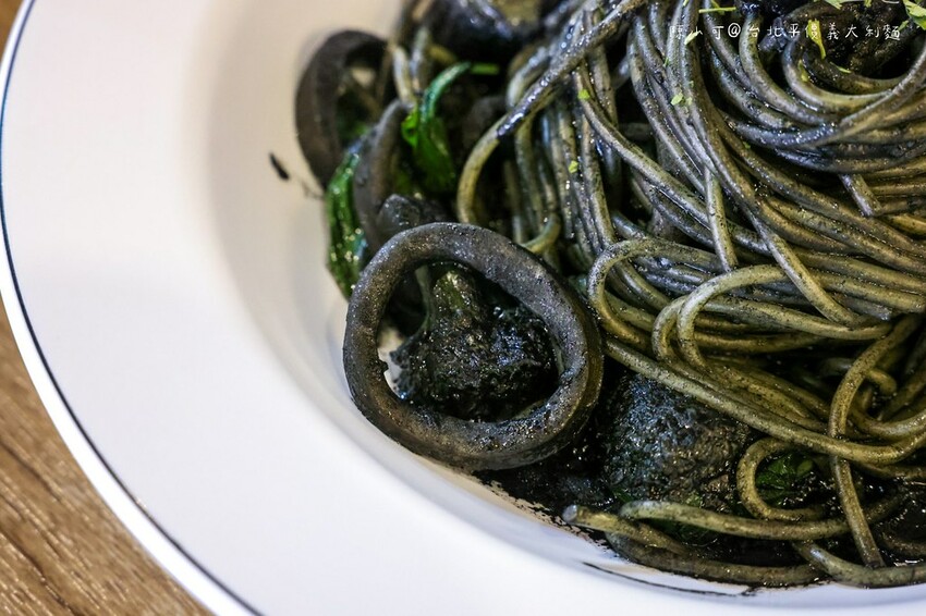 台北市中正區【台北車站美食】艾隆義式麵食館北車店,補習街平價餐廳推薦