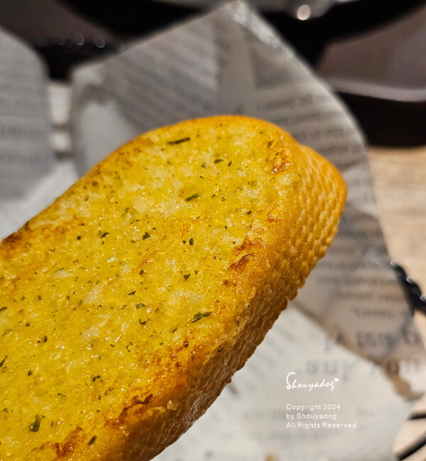 【南陽街美食】艾隆義式麵食館 北車店 台北百元義大利麵 【南陽街美食】艾隆義式麵食館 北車店 台北百元義大利麵