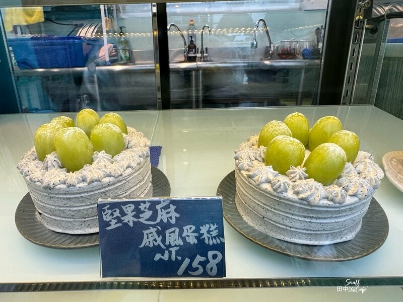 白色鄉村風咖啡甜點店【田中268 Café】不論晴雨都能浪漫 白色鄉村風咖啡甜點店【田中268 Café】不論晴雨都能浪漫