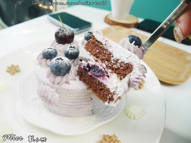 宜蘭|| 隱藏在田中央的白色咖啡館 讓人覺得很Chill 手 P1670498