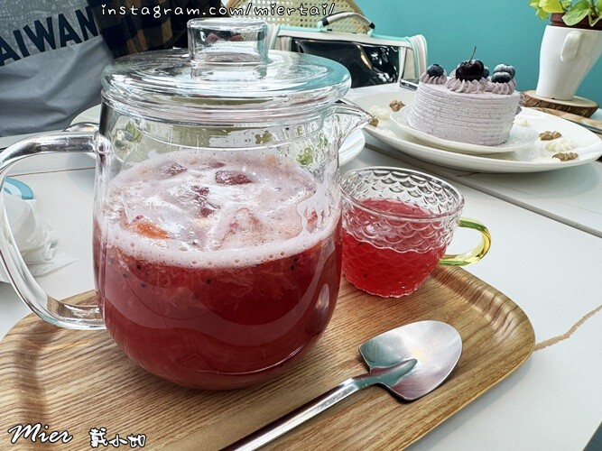 宜蘭|| 隱藏在田中央的白色咖啡館 讓人覺得很Chill 手 IMG_8514