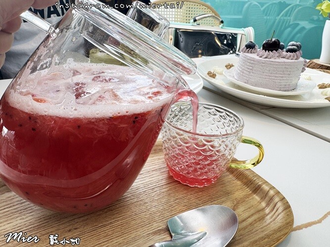 宜蘭|| 隱藏在田中央的白色咖啡館 讓人覺得很Chill 手 IMG_8513