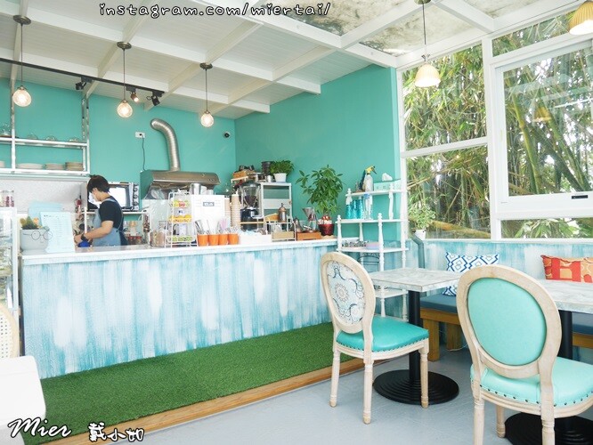 宜蘭|| 隱藏在田中央的白色咖啡館 讓人覺得很Chill 手 P1670510