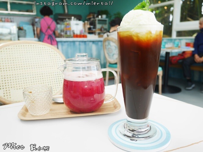 宜蘭|| 隱藏在田中央的白色咖啡館 讓人覺得很Chill 手 P1670472