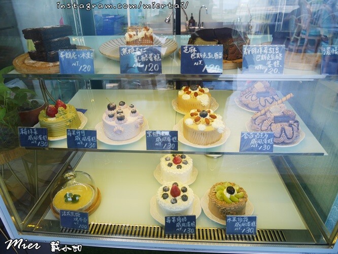 宜蘭|| 隱藏在田中央的白色咖啡館 讓人覺得很Chill 手 P1670398