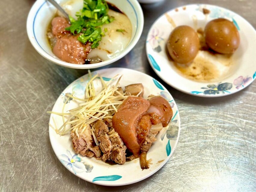 台中市北區康家小吃(堂肉圓)-不只賣肉圓,一大早還能買便當