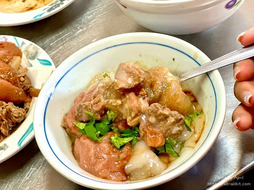 台中市北區康家小吃(堂肉圓)-不只賣肉圓,一大早還能買便當