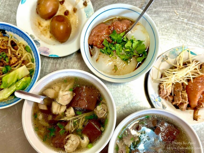 台中市北區康家小吃(堂肉圓)-不只賣肉圓,一大早還能買便當