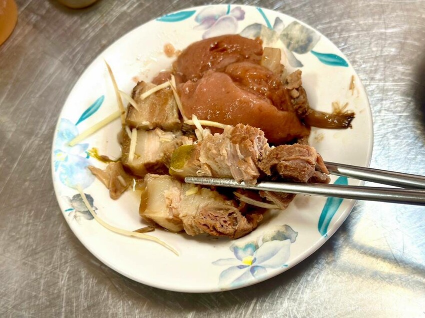 台中市北區康家小吃(堂肉圓)-不只賣肉圓,一大早還能買便當