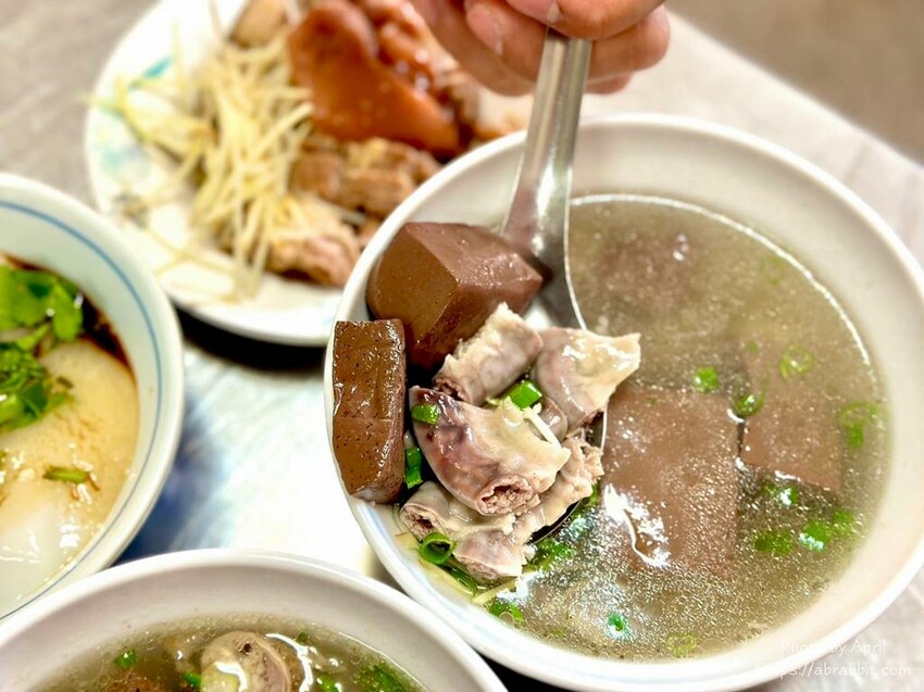 台中市北區康家小吃(堂肉圓)-不只賣肉圓,一大早還能買便當