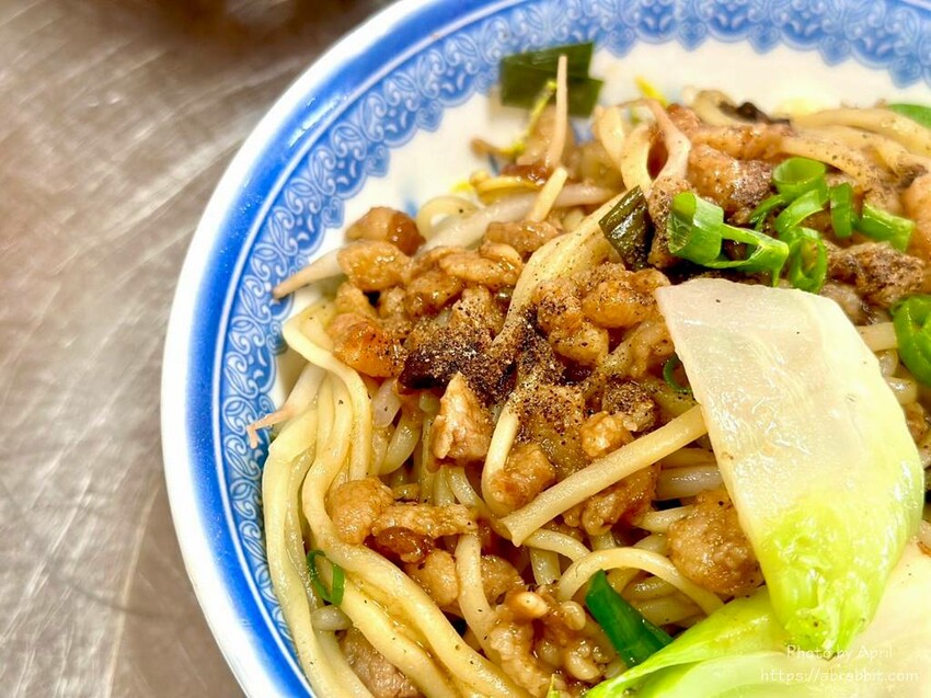 台中市北區康家小吃(堂肉圓)-不只賣肉圓,一大早還能買便當