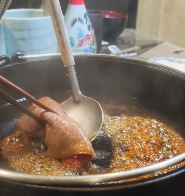 台北大安區壽喜燒！新品牌橋山壽喜燒，關西關東壽喜燒兩種吃法一次滿足。