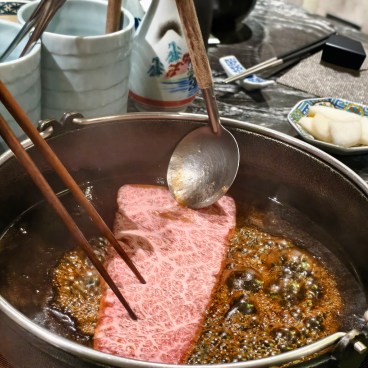 台北大安區壽喜燒！新品牌橋山壽喜燒，關西關東壽喜燒兩種吃法一次滿足。