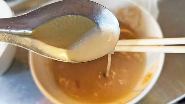 新北市中和區莊敬路市場米粉湯｜市場裡的簡單米粉湯，味道不錯哦