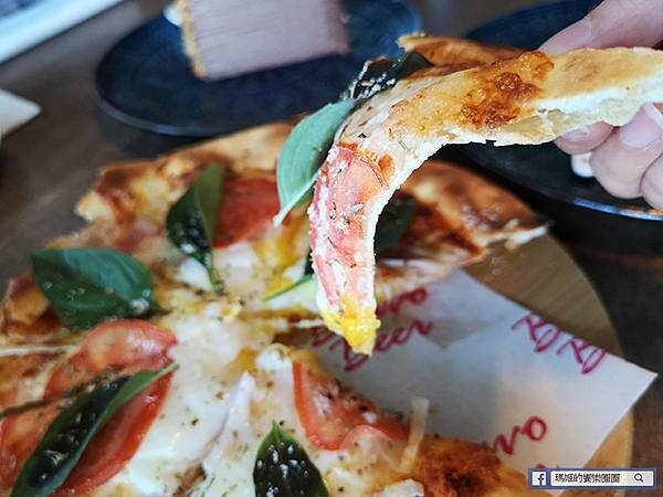 基隆市中正區基隆好食城美食【布娜飛比利時啤酒餐廳基隆好食城店】基隆海景餐廳、義式手工窯烤披薩美食