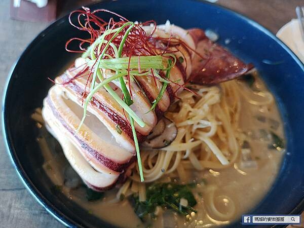 基隆市中正區基隆好食城美食【布娜飛比利時啤酒餐廳基隆好食城店】基隆海景餐廳、義式手工窯烤披薩美食