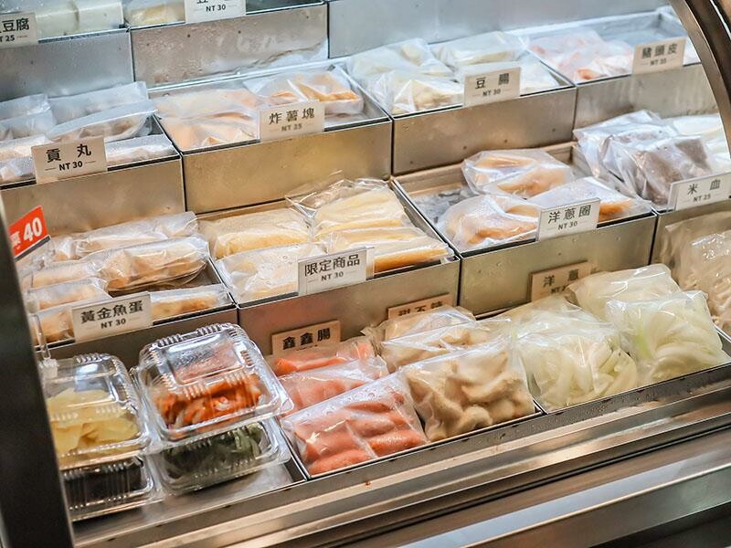 新竹東區宵夜麻辣干鍋｜麻的小辛辣超夠味，辣妹鍋超狂推薦。