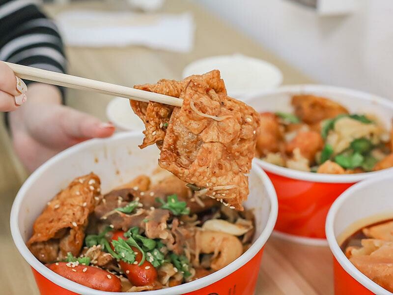 新竹東區宵夜麻辣干鍋｜麻的小辛辣超夠味，辣妹鍋超狂推薦。