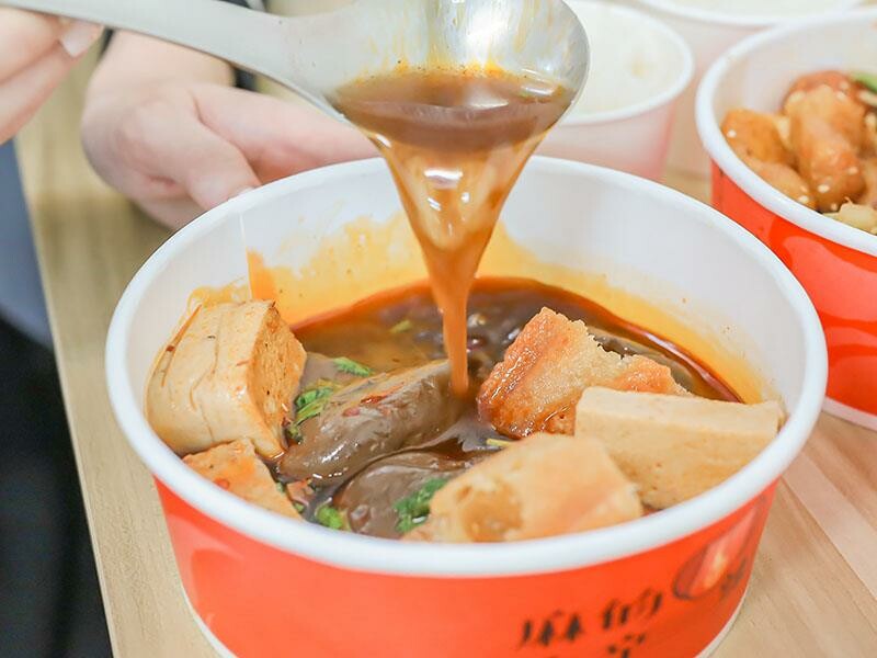 新竹東區宵夜麻辣干鍋｜麻的小辛辣超夠味，辣妹鍋超狂推薦。