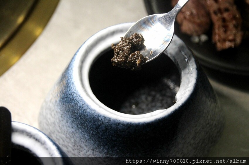 桃園市桃園區今年二月新開幕！桃園很頂的燒肉餐廳～勞斯萊斯級的極致享受！【純水燒肉】日本空運來台的頂級A5黑毛牛，只