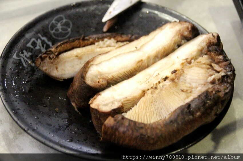 桃園市桃園區今年二月新開幕！桃園很頂的燒肉餐廳～勞斯萊斯級的極致享受！【純水燒肉】日本空運來台的頂級A5黑毛牛，只