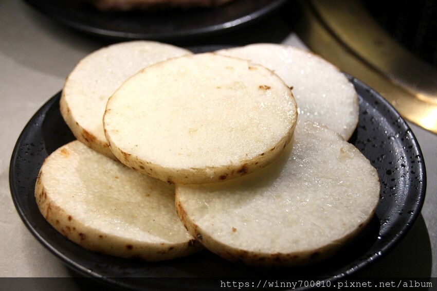 桃園市桃園區今年二月新開幕！桃園很頂的燒肉餐廳～勞斯萊斯級的極致享受！【純水燒肉】日本空運來台的頂級A5黑毛牛，只