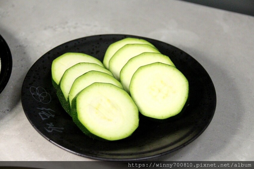 桃園市桃園區今年二月新開幕！桃園很頂的燒肉餐廳～勞斯萊斯級的極致享受！【純水燒肉】日本空運來台的頂級A5黑毛牛，只