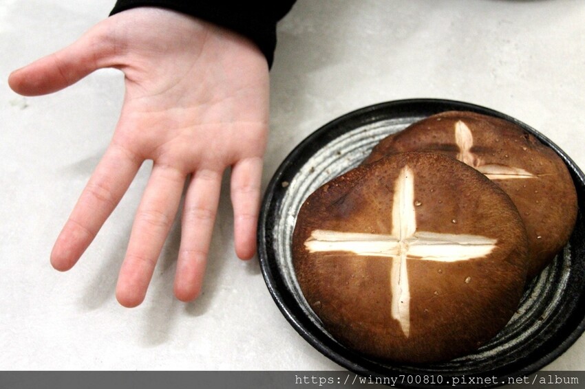 桃園市桃園區今年二月新開幕！桃園很頂的燒肉餐廳～勞斯萊斯級的極致享受！【純水燒肉】日本空運來台的頂級A5黑毛牛，只