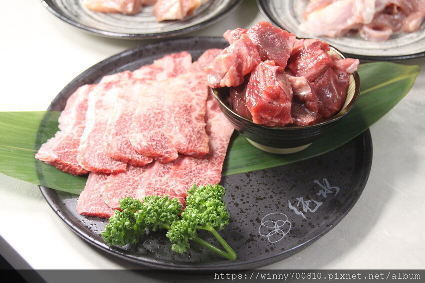 桃園市桃園區今年二月新開幕！桃園很頂的燒肉餐廳～勞斯萊斯級的極致享受！【純水燒肉】日本空運來台的頂級A5黑毛牛，只