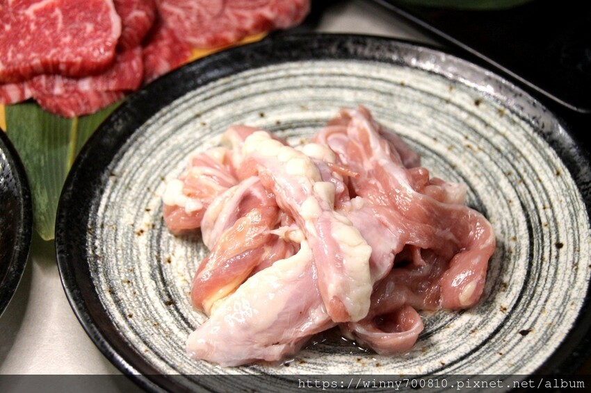 桃園市桃園區今年二月新開幕！桃園很頂的燒肉餐廳～勞斯萊斯級的極致享受！【純水燒肉】日本空運來台的頂級A5黑毛牛，只