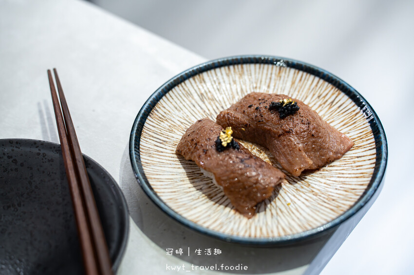 桃園燒肉餐廳推薦_純水燒肉，燒肉自己烤6折！日本A5和牛專賣，松露醬無限續，桃園包廂餐廳推薦_2025菜單 – 冠婷生活趣