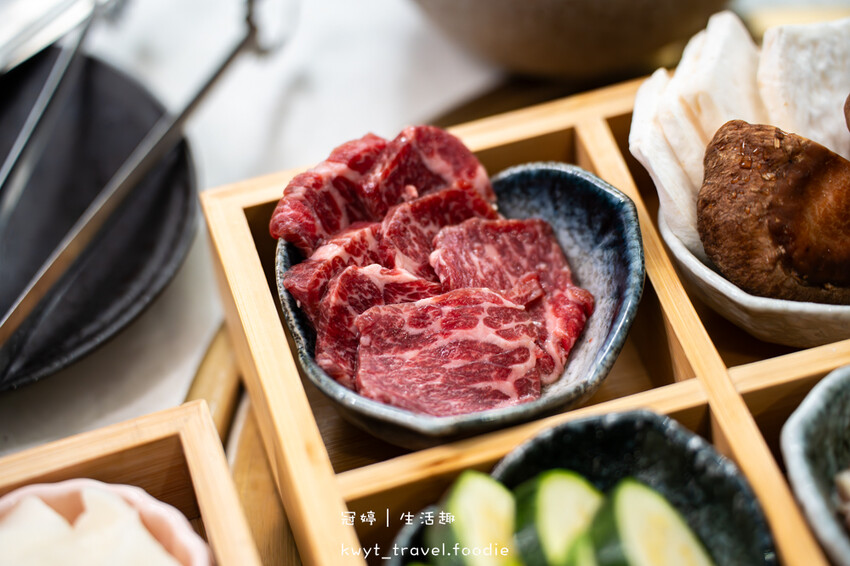 桃園燒肉餐廳推薦_純水燒肉，燒肉自己烤6折！日本A5和牛專賣，松露醬無限續，桃園包廂餐廳推薦_2025菜單 – 冠婷生活趣