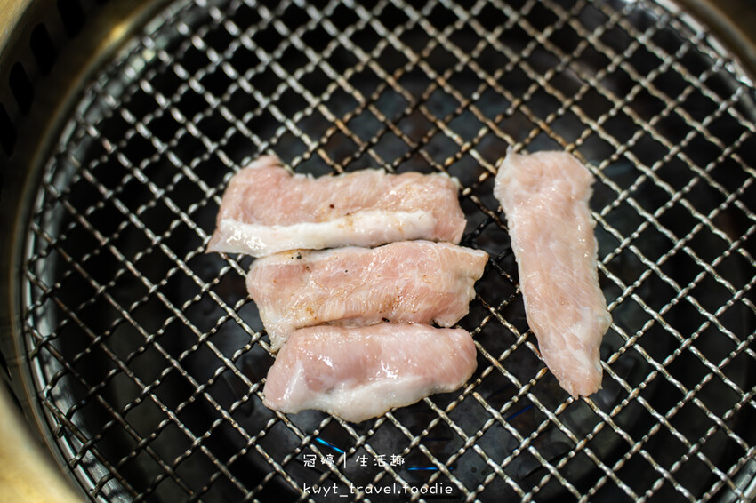 桃園燒肉餐廳推薦_純水燒肉，燒肉自己烤6折！日本A5和牛專賣，松露醬無限續，桃園包廂餐廳推薦_2025菜單 – 冠婷生活趣