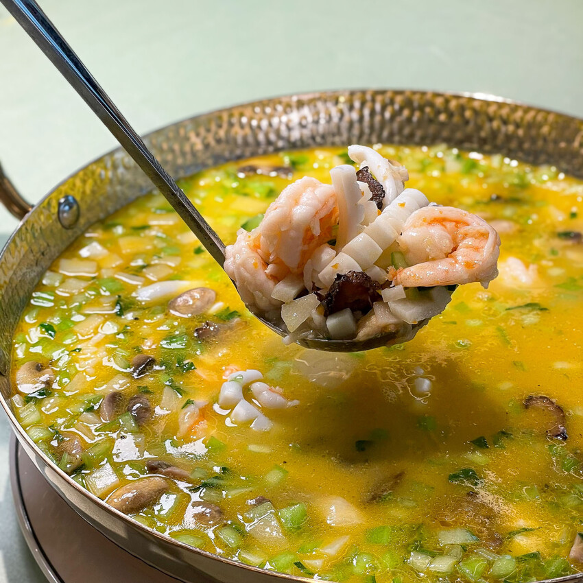 莫蘭迪色系的北歐質感宴會廳，空中證婚花園！板橋宴場地推薦- 安妮 Anny