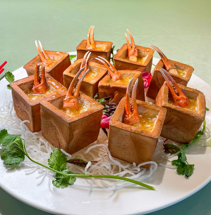 莫蘭迪色系的北歐質感宴會廳，空中證婚花園！板橋宴場地推薦- 安妮 Anny