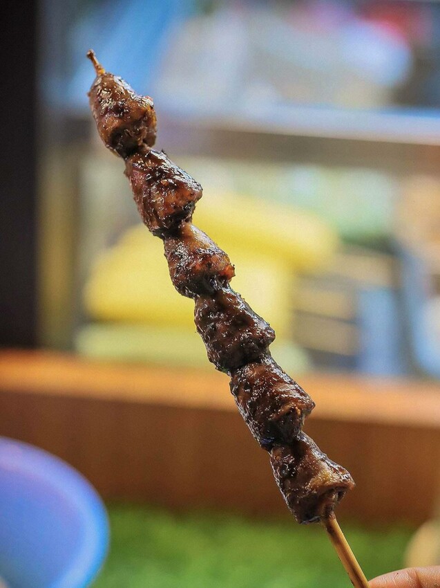 竹北烤第一三民店 營業到凌晨02:00 髒髒串燒烤肉是夜貓子、上班族下班後的宵夜場