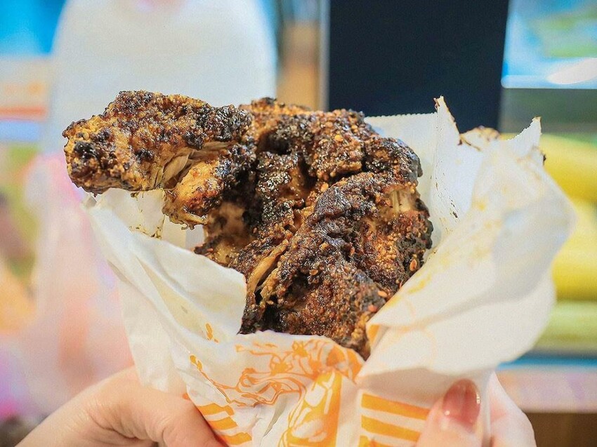 竹北烤第一三民店 營業到凌晨02:00 髒髒串燒烤肉是夜貓子、上班族下班後的宵夜場