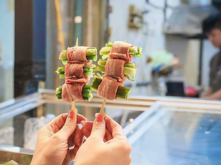 竹北烤第一三民店 營業到凌晨02:00 髒髒串燒烤肉是夜貓子、上班族下班後的宵夜場