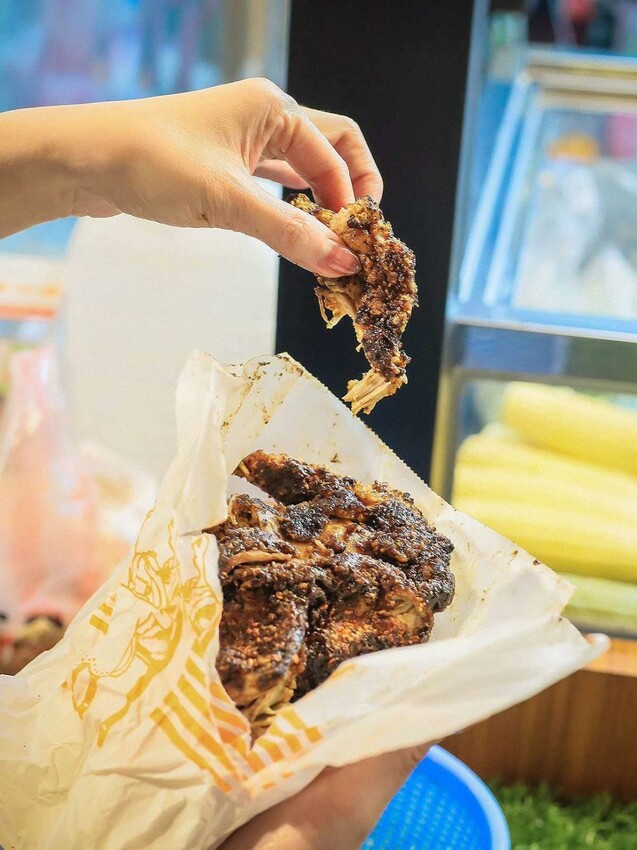 竹北烤第一三民店 營業到凌晨02:00 髒髒串燒烤肉是夜貓子、上班族下班後的宵夜場