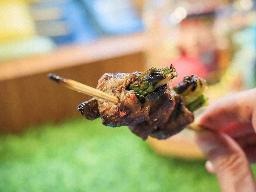 竹北烤第一三民店 營業到凌晨02:00 髒髒串燒烤肉是夜貓子、上班族下班後的宵夜場