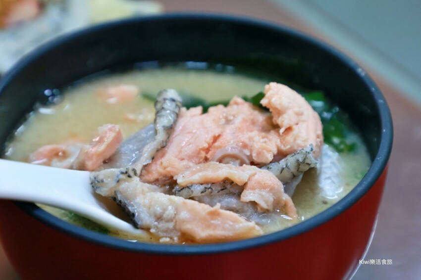 彰化縣和美鎮彰化和美葵壽司｜彰化日式料理誠意滿滿，高CP值鮭魚肚握壽司必點！