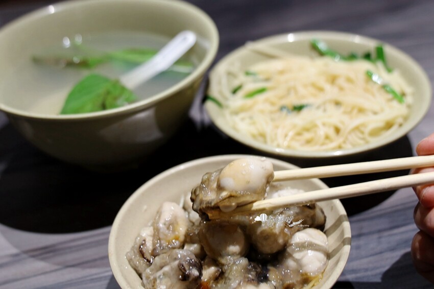 新北市板橋區板橋美食 | 啞巴板橋無名蚵仔麵 湳雅蚵仔麵（板橋無名乾蚵）