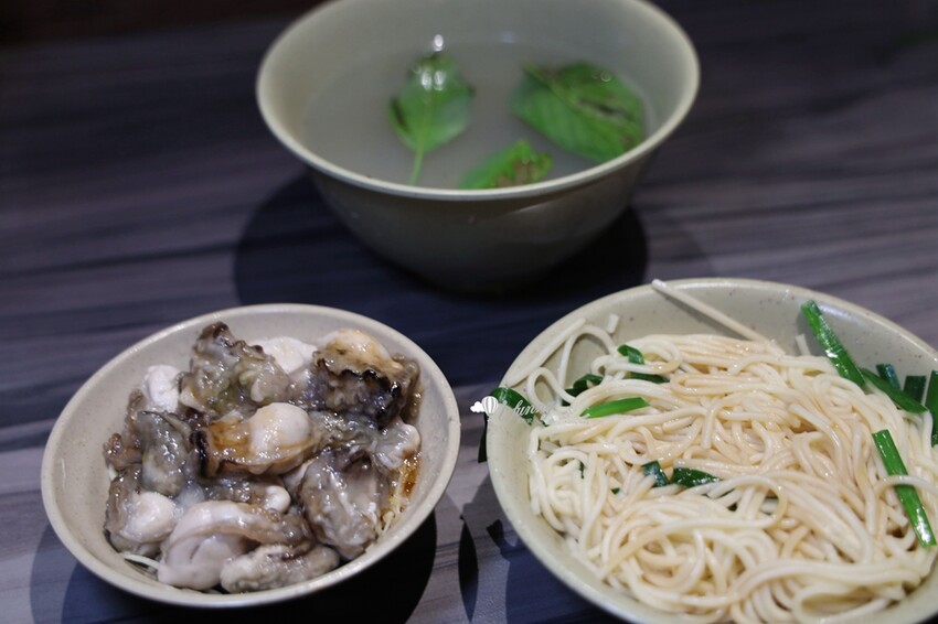 新北市板橋區板橋美食 | 啞巴板橋無名蚵仔麵 湳雅蚵仔麵（板橋無名乾蚵）